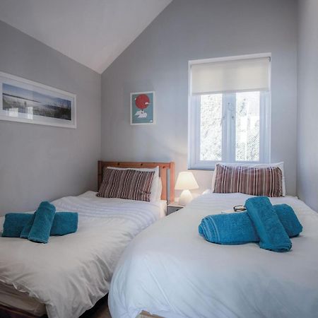 Ewyn Y Don - 2 Bedroom Apartment - Пендайн Екстериор снимка