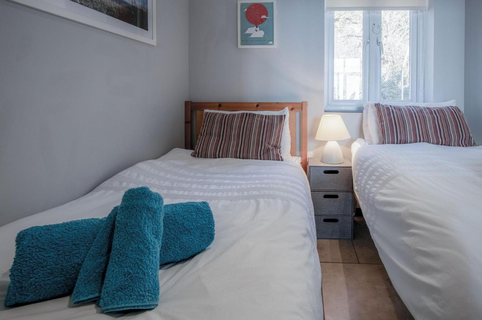 Ewyn Y Don - 2 Bedroom Apartment - Пендайн Екстериор снимка