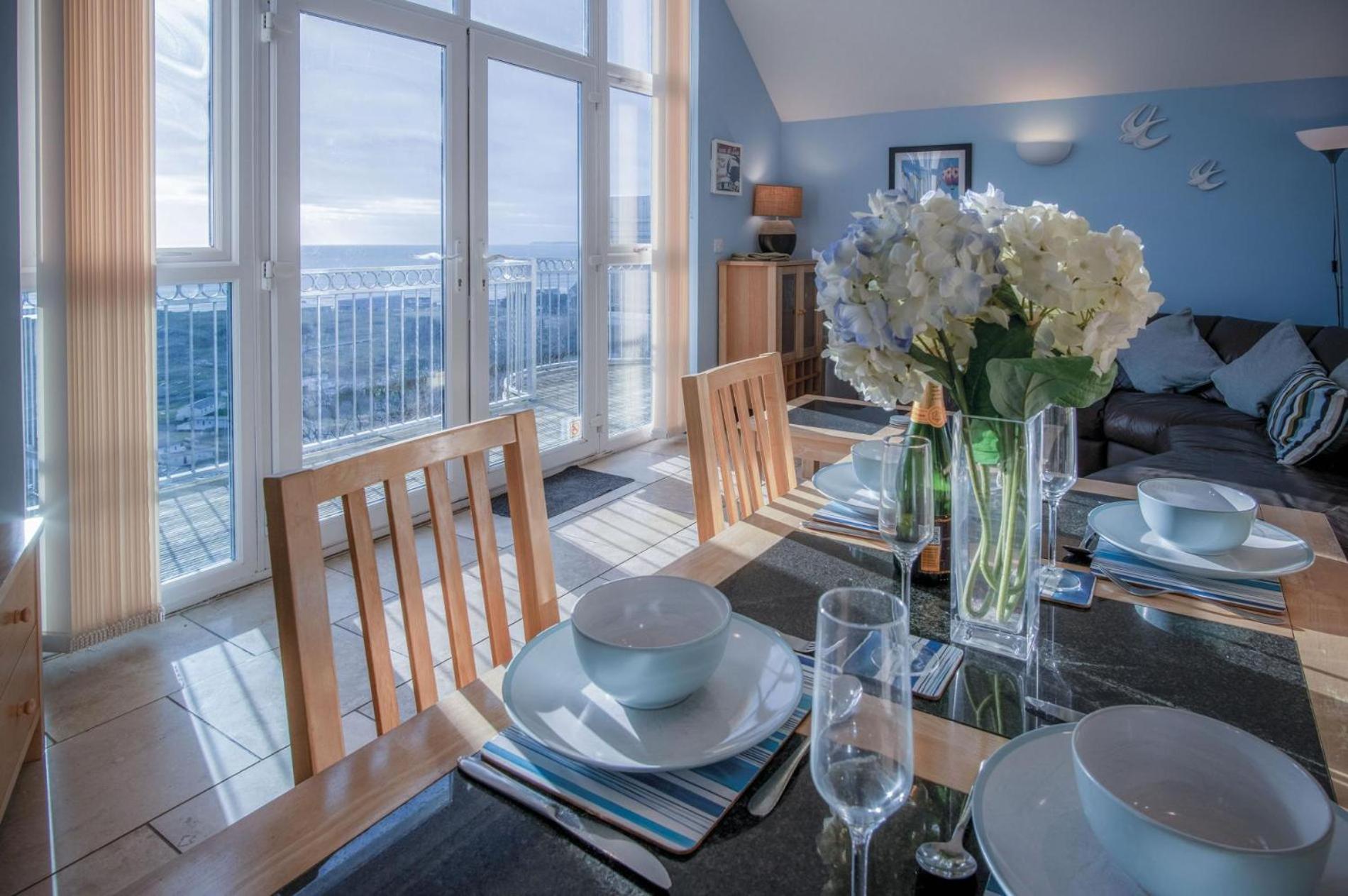 Ewyn Y Don - 2 Bedroom Apartment - Пендайн Екстериор снимка
