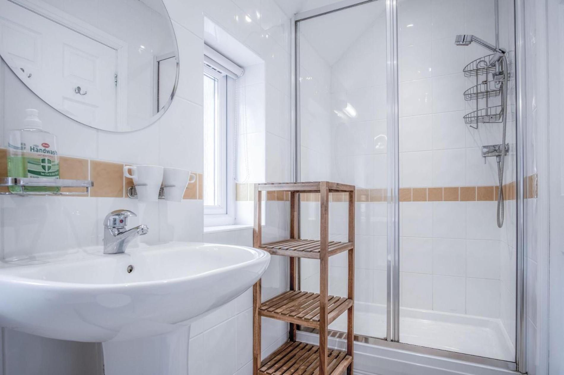 Ewyn Y Don - 2 Bedroom Apartment - Пендайн Екстериор снимка