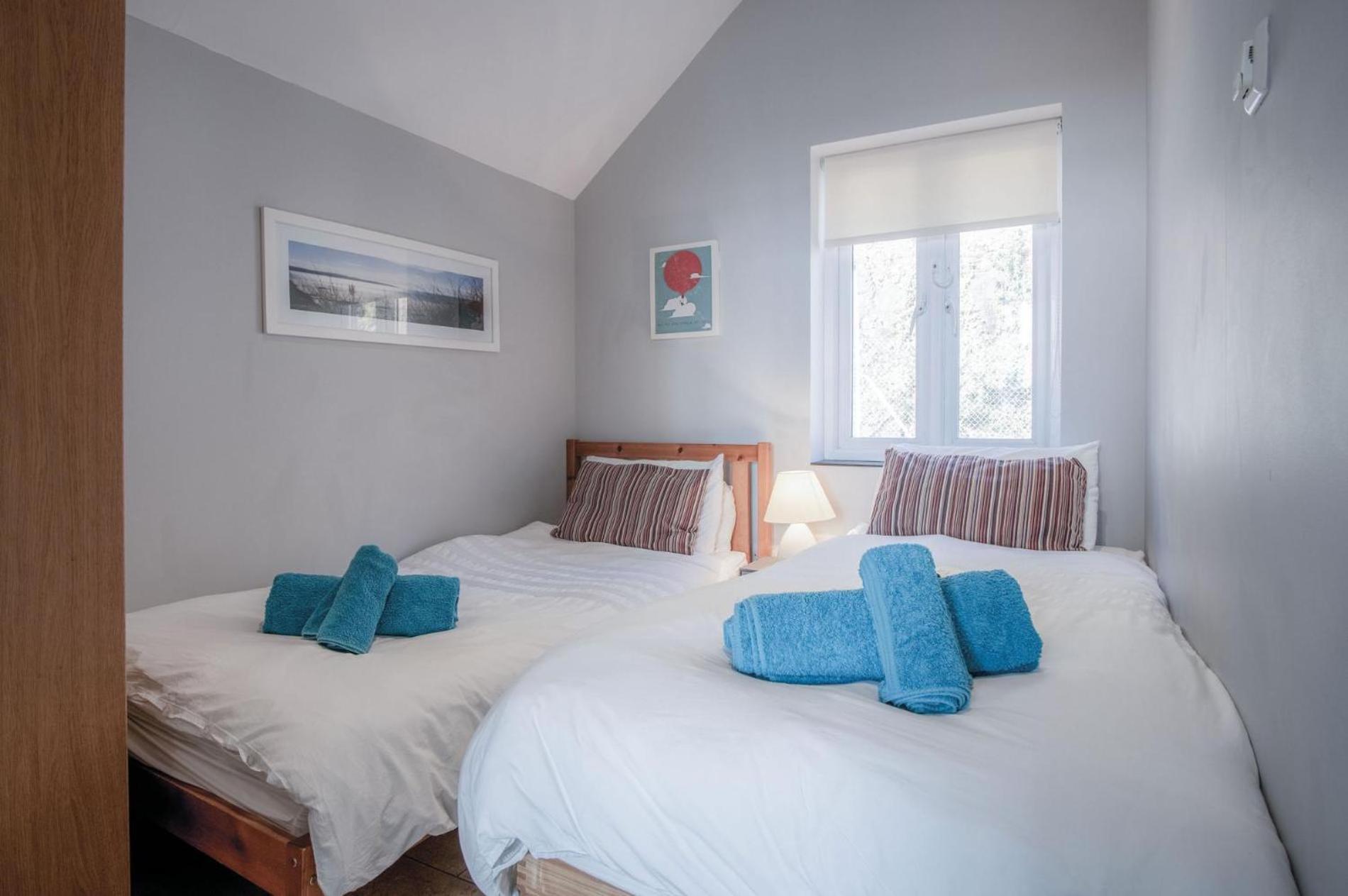Ewyn Y Don - 2 Bedroom Apartment - Пендайн Екстериор снимка